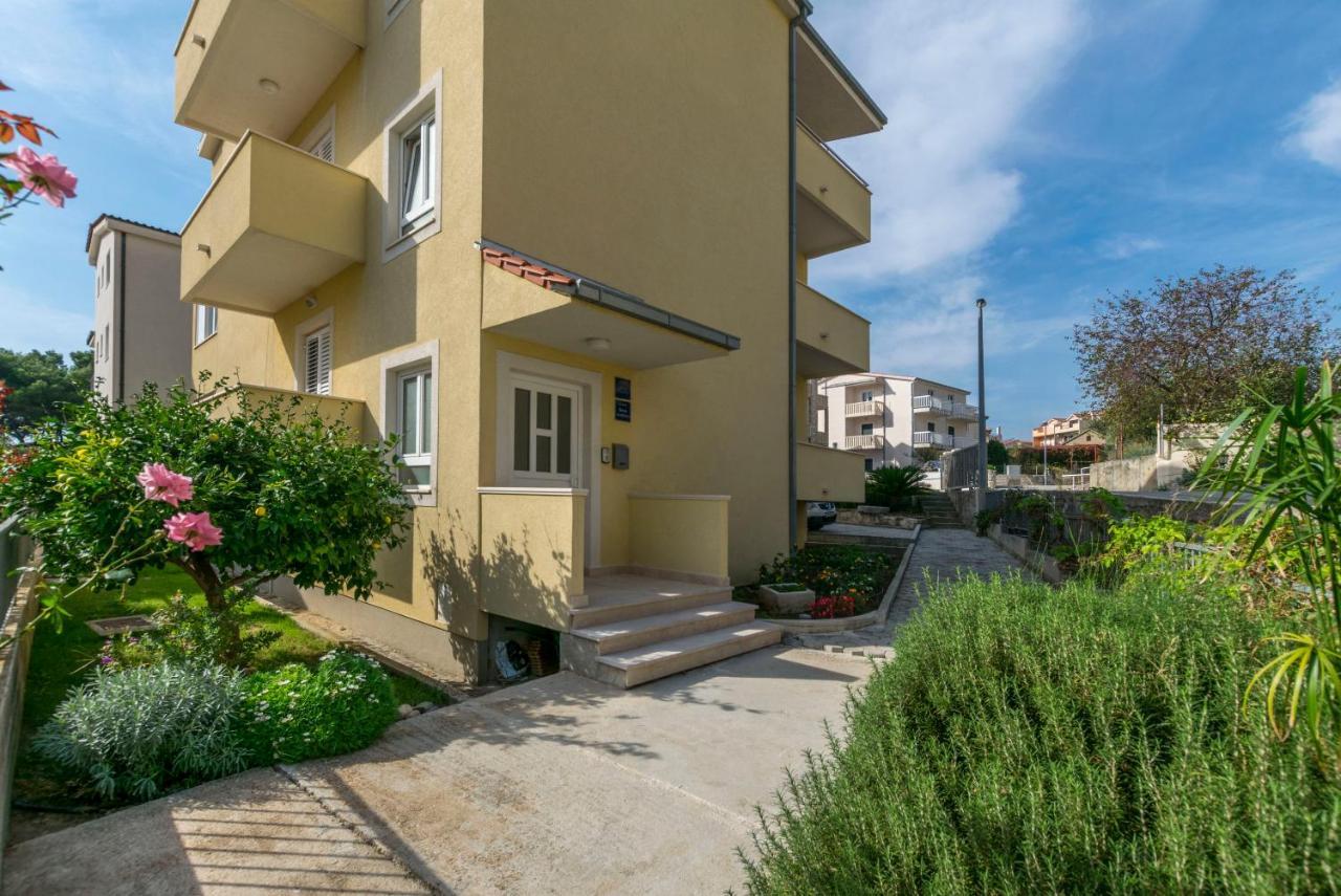 Apartments Srecko Дуче Экстерьер фото